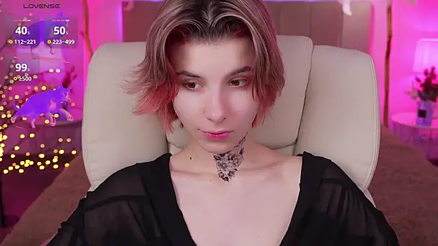 Snapshot of HaylaAmber chatting on December 2024 05:40:01 PM HaylaAmber online show from December 2024 05:40:01 PM