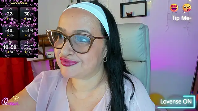 Gia Nahomi online show from March 2026 10:16:02 PM