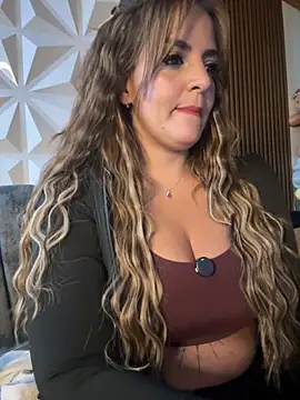 Ambarsexbutler online show from November 2025 09:25:02 PM