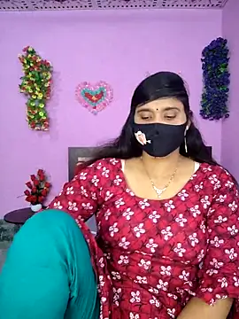 Snapshot of Hot_Maleka chatting on November 2025 03:56:01 PM Hot Maleka online show from November 2025 03:56:01 PM