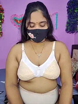 Snapshot of Hot_Maleka chatting on December 2025 01:44:02 AM Hot Maleka online show from December 2025 01:44:02 AM