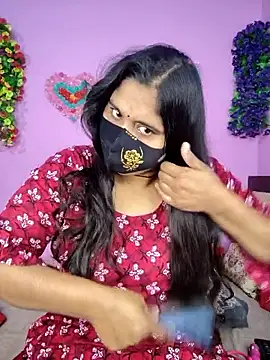 Snapshot of Hot_Maleka chatting on December 2025 01:22:02 AM Hot Maleka online show from December 2025 01:22:02 AM