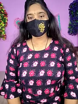 Snapshot of Hot_Maleka chatting on December 2025 01:23:02 AM Hot Maleka online show from December 2025 01:23:02 AM