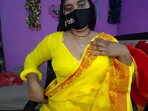 Snapshot of Hot_Maleka chatting on December 2025 01:58:02 AM Hot Maleka online show from December 2025 01:58:02 AM