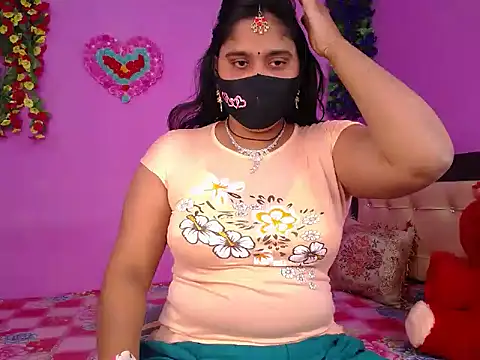 Snapshot of Hot_Maleka chatting on January 2026 05:15:02 PM Hot Maleka online show from January 2026 05:15:02 PM