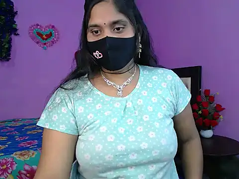 Snapshot of Hot_Maleka chatting on March 2026 04:45:02 PM Hot Maleka online show from March 2026 04:45:02 PM