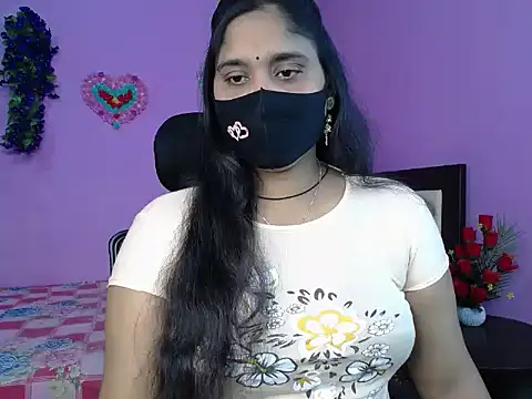 Snapshot of Hot_Maleka chatting on April 2026 04:04:01 PM Hot Maleka online show from April 2026 04:04:01 PM
