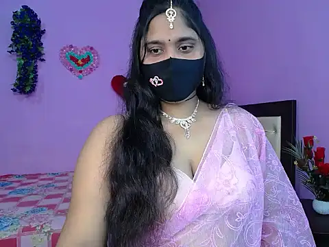 Snapshot of Hot_Maleka chatting on April 2026 04:40:01 PM Hot Maleka online show from April 2026 04:40:01 PM