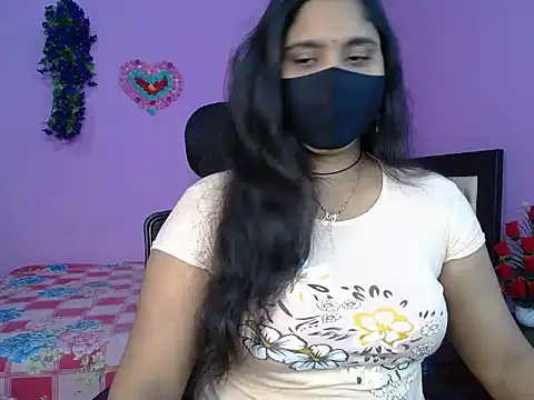 Snapshot of Hot_Maleka chatting on April 2026 05:07:01 PM Hot Maleka online show from April 2026 05:07:01 PM
