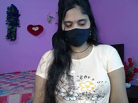 Snapshot of Hot_Maleka chatting on April 2026 05:45:02 PM Hot Maleka online show from April 2026 05:45:02 PM