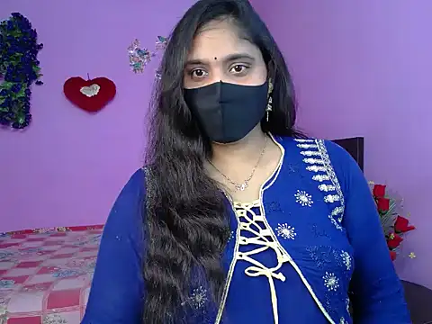 Snapshot of Hot_Maleka chatting on April 2026 04:38:02 PM Hot Maleka online show from April 2026 04:38:02 PM