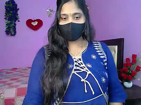 Snapshot of Hot_Maleka chatting on April 2026 04:44:01 PM Hot Maleka online show from April 2026 04:44:01 PM