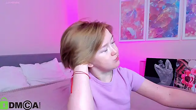 Sara Robinson online show from October 2025 02:17:02 AM