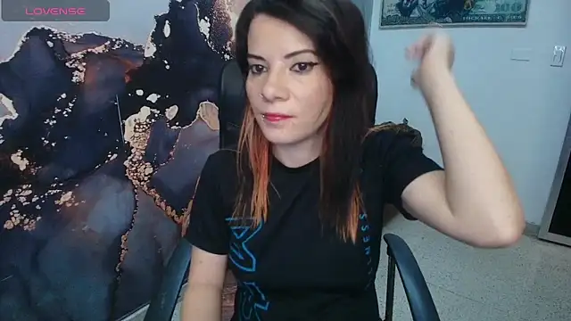 DanaaRey online show from October 2025 03:54:02 PM