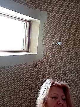 Snapshot of Lauri_scherri chatting on October 2025 02:16:01 PM Lauri scherri online show from October 2025 02:16:01 PM