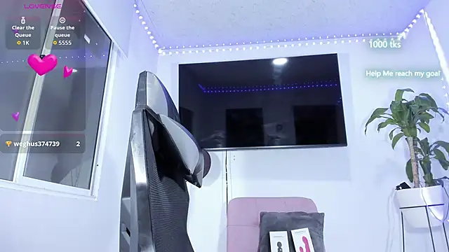 emily palmeer online show from November 2025 10:26:02 AM