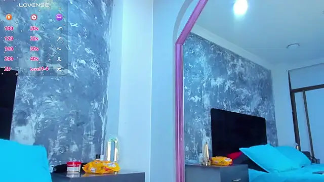 AuroraRojas online show from January 2025 12:13:01 AM