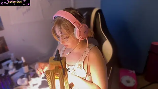 JacyWinslat online show from March 2025 02:59:02 PM