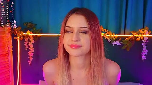 AlinaWalters online show from November 2025 08:08:02 PM