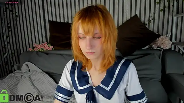 Snapshot of Little_Chips chatting on June 2026 05:23:01 PM Little Chips online show from June 2026 05:23:01 PM