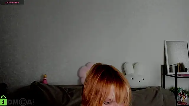 Snapshot of Little_Chips chatting on June 2026 05:18:02 PM Little Chips online show from June 2026 05:18:02 PM