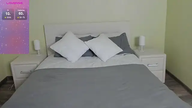 JulieTaylors online show from February 2025 05:07:02 PM