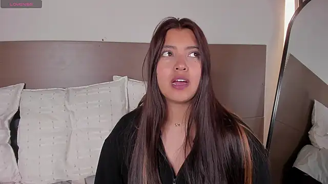 Rebeca Williams  online show from June 2026 10:40:01 AM