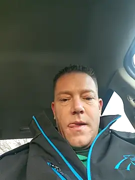 Bigtater1999 online show from December 2025 12:43:01 PM