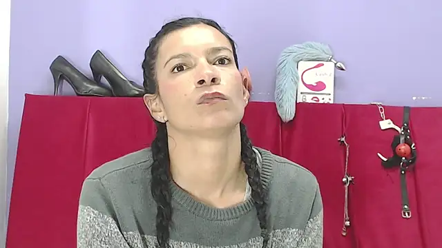 adelahotsexcm101 online show from March 2025 10:02:02 PM