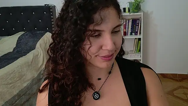 Snapshot of Sigrid- chatting on May 2026 11:55:01 PM Sigrid- online show from May 2026 11:55:01 PM