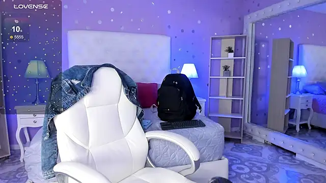 Snapshot of scarlette_15_ chatting on September 2025 03:06:02 AM scarlette 15 online show from September 2025 03:06:02 AM