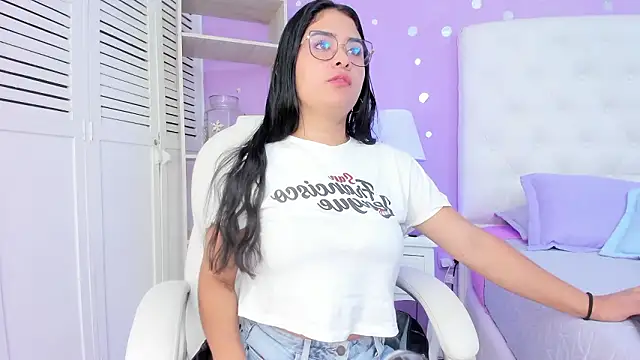 scarlette 15  online show from February 2026 03:15:01 AM