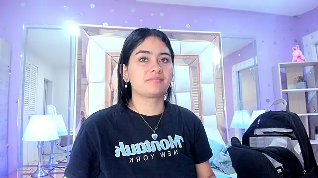 Snapshot of scarlette_15_ chatting on June 2026 03:11:01 AM scarlette 15 online show from June 2026 03:11:01 AM