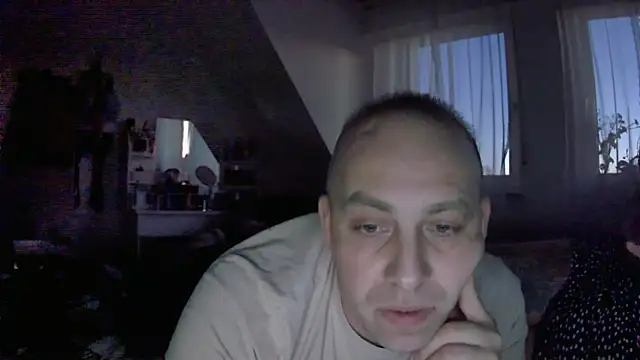 Anna Adrian tatto online show from December 2024 04:11:02 PM