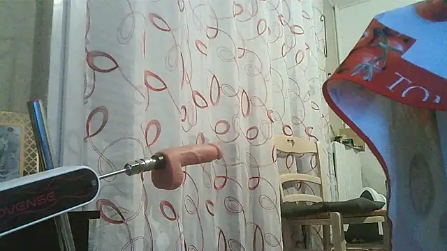 cyril020202 online show from December 2025 11:27:02 AM