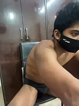 Snapshot of John_desihunk chatting on December 2024 03:03:01 PM John desihunk online show from December 2024 03:03:01 PM