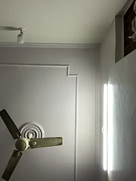 Snapshot of John_desihunk chatting on January 2026 05:40:01 PM John desihunk online show from January 2026 05:40:01 PM