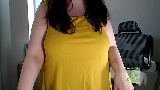 cute and hot online show from April 2026 12:59:01 PM