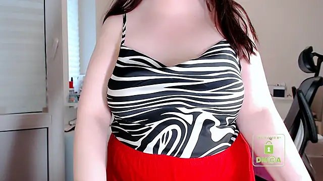 Snapshot of cute_and_hot chatting on June 2026 05:19:02 PM cute and hot online show from June 2026 05:19:02 PM