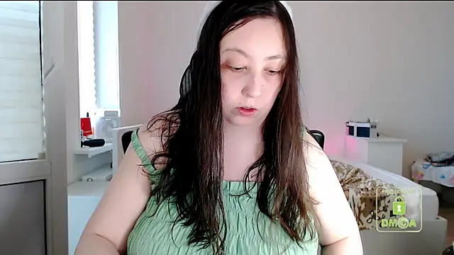 Snapshot of cute_and_hot chatting on July 2026 02:42:02 PM cute and hot online show from July 2026 02:42:02 PM