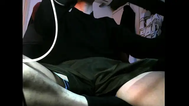 Ray175oo online show from November 2025 06:21:02 PM