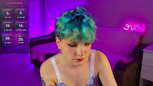 School Love online show from December 2024 04:23:01 PM