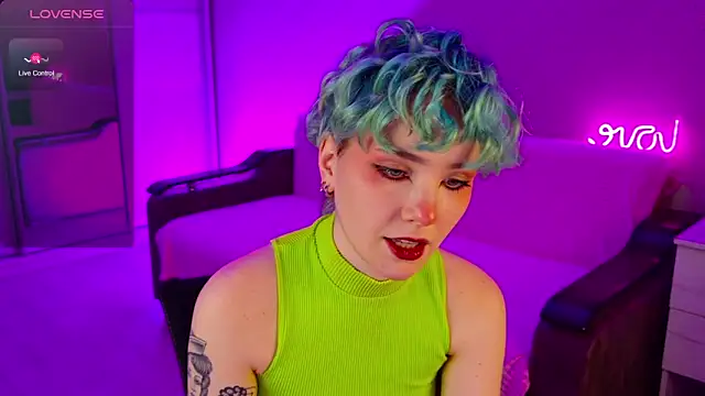 School Love online show from December 2024 04:15:01 PM