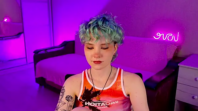 School Love online show from December 2024 04:14:02 PM