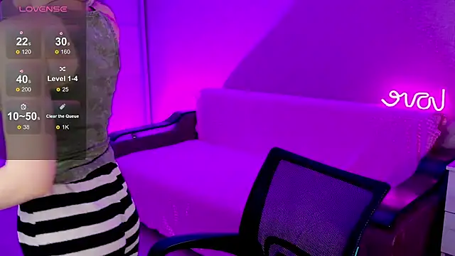 School Love online show from January 2025 01:12:01 PM