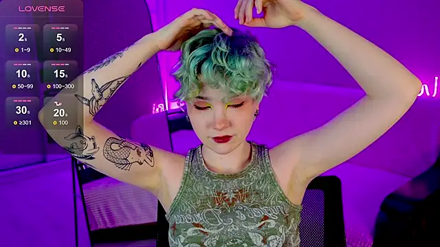 School Love online show from January 2025 01:21:01 PM