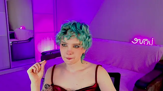 School Love online show from February 2025 01:08:02 PM