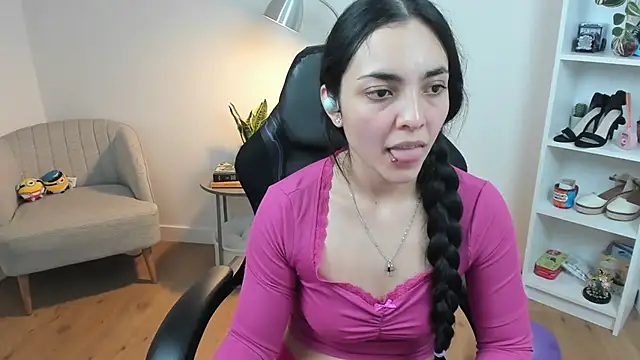  BellaEvans  online show from February 2025 08:49:01 AM