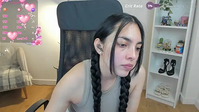 Snapshot of _BellaEvans_ chatting on May 2026 04:51:01 AM BellaEvans online show from May 2026 04:51:01 AM
