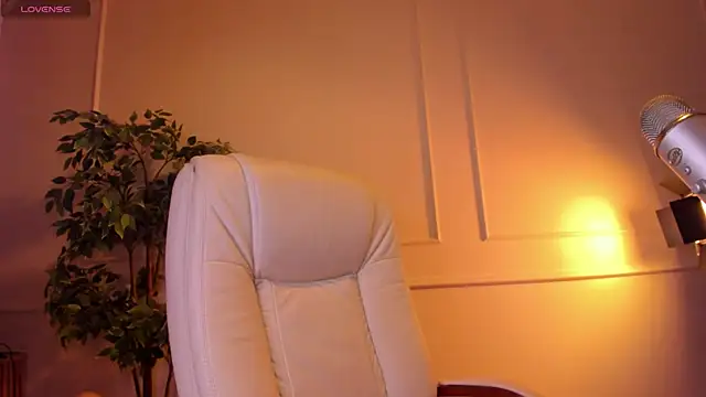 AdalynGlows online show from March 2026 05:31:01 PM